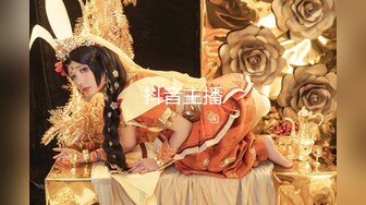 【新速片遞】  餐厅女厕全景偷窥长裙美女的多毛小肥鲍