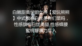 男人怀念年轻的肉体 女人怀念放肆的娇笑 淫荡的画面成为满满的回忆杀