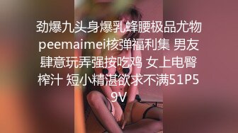 肥臀黑丝少妇跪舔