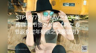 漫展现场牛B大神超近距离贴B拍洛丽塔无内美女的极品美鲍