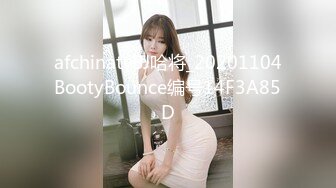 .【新片速遞】  ⚡双飞极品小母狗『Alpha_L』女主人每次都喜欢在小母狗被后入的时候，骑在小母狗头上，一边掰开下面 一边和我舌吻